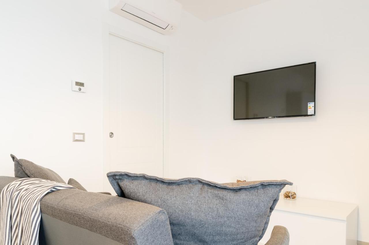 Fco Secrets Luxury Apartment Fiumicino Zewnętrze zdjęcie